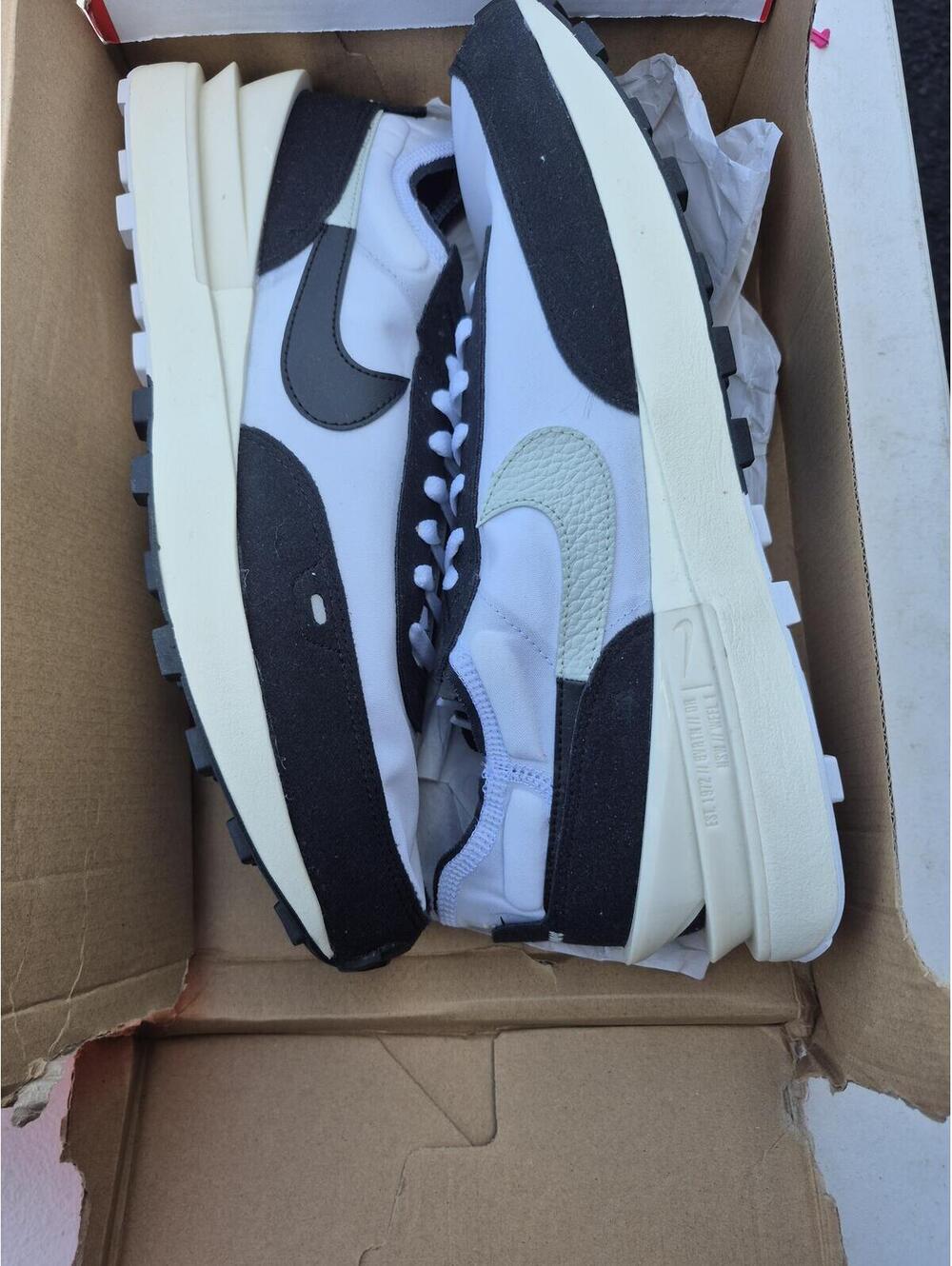 Nike Waffle One SE Sneakers White/Black-Light Silver Size 14